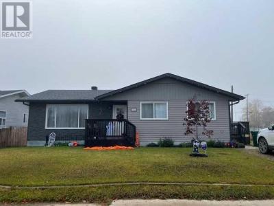 10015 100 STREET, High Level, Alberta T0H 1Z0, Canada