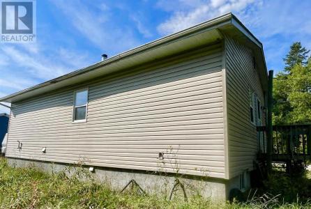 27 JOHNSONS RD, Wabigoon, Ontario P0V 2W0, Canada