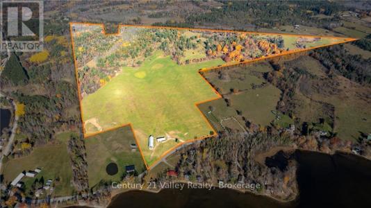 330 ISLAND VIEW DRIVE, North Algona Wilberforce, Ontario K0J 1X0, Canada