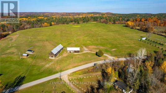 330 ISLAND VIEW DRIVE, North Algona Wilberforce, Ontario K0J 1X0, Canada