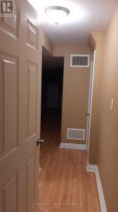 215 SHADOW PLACE, Pickering (rouge Park), オンタリオ L1V 7H6, カナダ