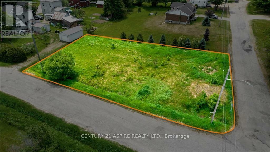 21 BOLAND STREET, Killaloe, Hagarty And Richards, Ontario K0J 2A0, Canadá
