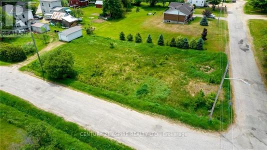21 BOLAND STREET, Killaloe, Hagarty And Richards, Ontario K0J 2A0, Canadá