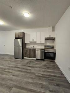 1434 HIGHLAND ROAD W, Kitchener, Ontario N2N 0C7, Canada