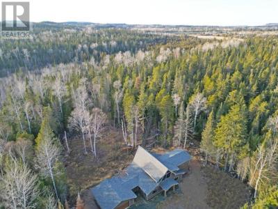 115 GOLF COURSE ROAD, Nipigon, オンタリオ P0T 2J0, カナダ