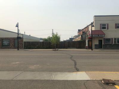 4912 50 STREET, Ponoka, Alberta T4J 1J5, Kanada