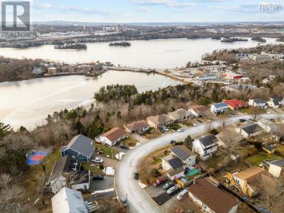 70 GOUROK AVENUE, Dartmouth, Nowa Szkocja B2X 2W8, Kanada