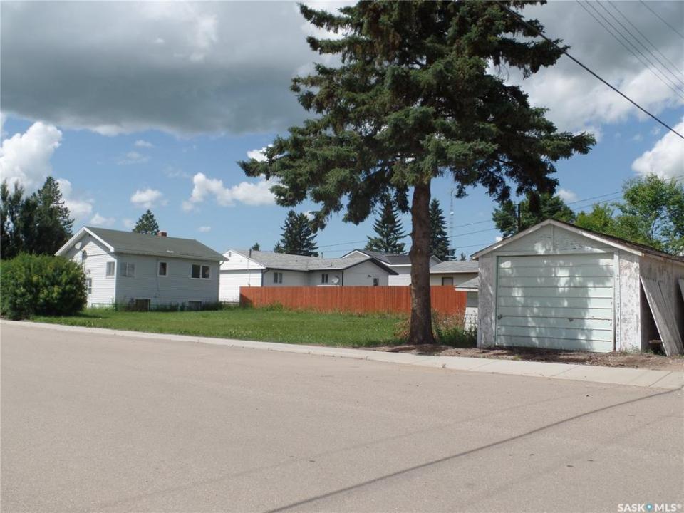 4901 LEADER STREET, Macklin, Saskatchewan S0L 2C0, Canada