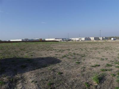 2 THRESHER ROAD, Steinbach, Manitoba R5G 0X0, Canada