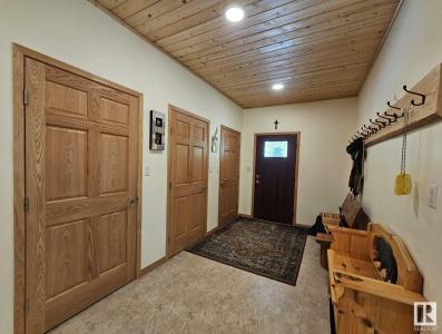 9213 HWY 621, Rural Brazeau County, Альберта T7A 2A3, Канада