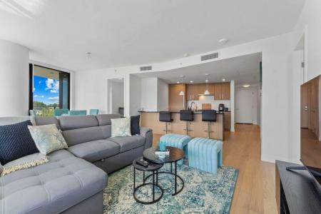 1588 JOHNSTON, White Rock, British Columbia V4B 0C5, Canada