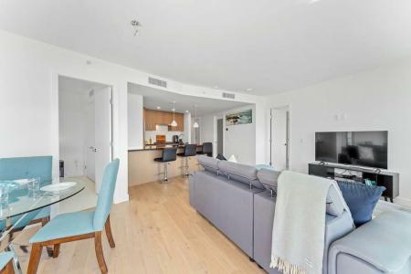 1588 JOHNSTON, White Rock, British Columbia V4B 0C5, Canada