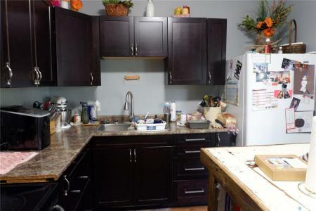 21 3RD STREET E, Willow Bunch, Saskatchewan S0H 4K0, Canada