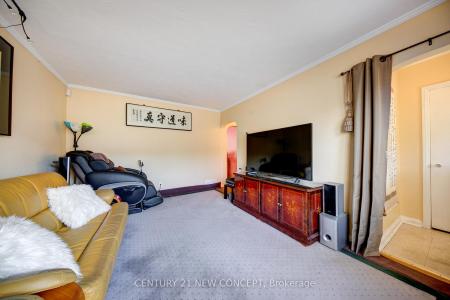205 FINCH AVE W, Toronto, Ontario M2R 1M2, Canada