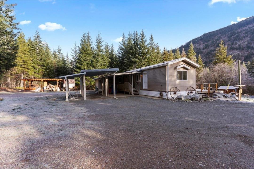 36255 TRANS CANADA HIGHWAY, Yale, British Columbia V0K 2S1, Canada