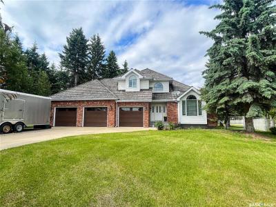 2 EVERGREEN ESTATES DRIVE, Meadow Lake, Saskatchewan S9X 1G3, Canada
