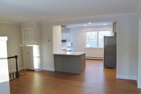 430 Amston , B, Colchester, Connecticut 06415, USA