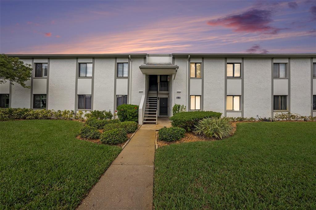 124 W Cypress Court, Oldsmar, Florida 34677