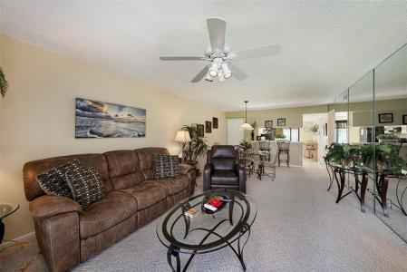 124 W Cypress Court, Oldsmar, Florida 34677