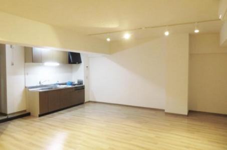 102, 南越谷1丁目6-62, コーポ南越谷B, 越谷市, Saitama 343-0845, Giappone