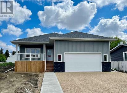 1119 14 STREET, Wainwright, Alberta T9W 1E8, Canada