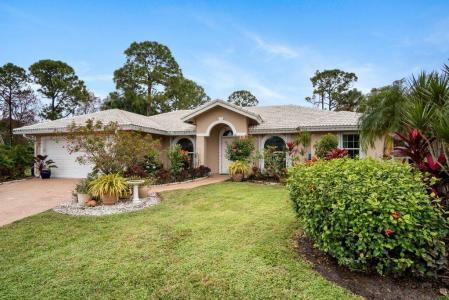 104 Churchill Drive, Royal Palm Beach, Floride 33411, États-Unis