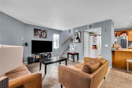 8856 BURNET AVE, North Hills, California 91343, HOA KỲ