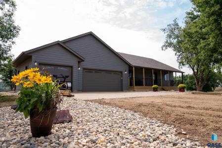 27669 484th Ave, Canton, South Dakota 57013, USA