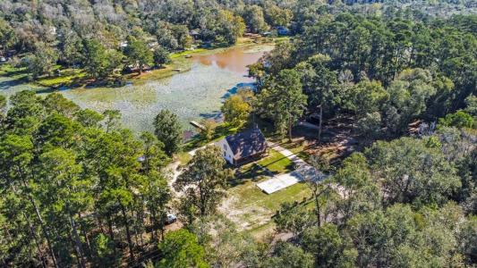 10482 Lake Shore Drive, Conroe, Texas 77303, USA