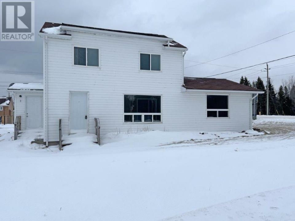2 HOWE STREET, Marathon, Ontario P0T 2E0, Canada