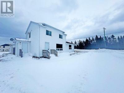 2 HOWE STREET, Marathon, Ontario P0T 2E0, Canada