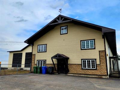 2600  Ch. de la Lièvre N., Mont-Laurier, Quebec J9L 3G3, Kanada