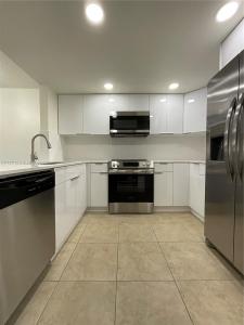 11205 SW 88th St 110A, Miami, Florida 33176, USA