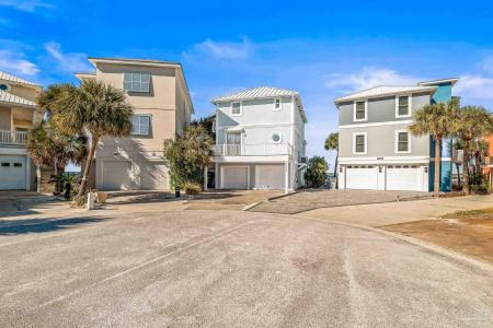 1444 Homeport Dr, Navarre, Florida 32566