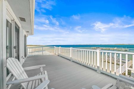 1444 Homeport Dr, Navarre, Florida 32566