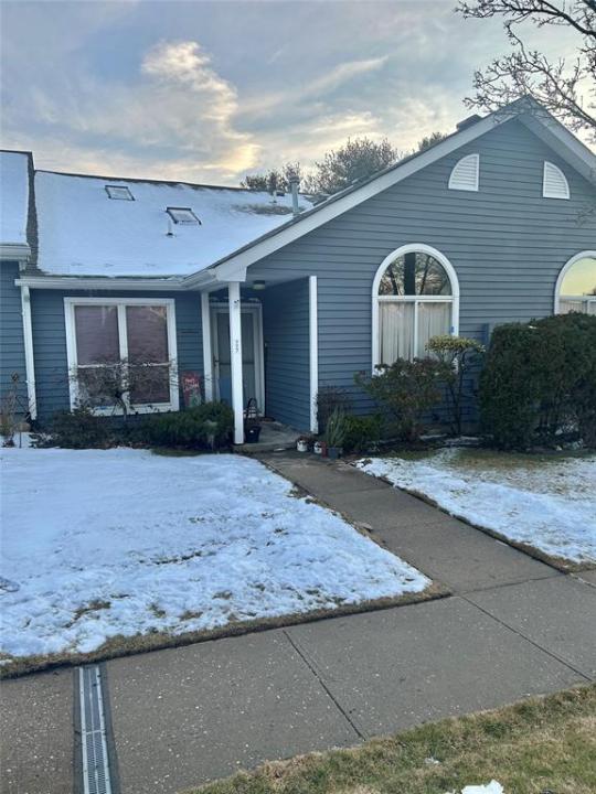 777 Spring Lake Drive, Middle Island, New York 817669, USA