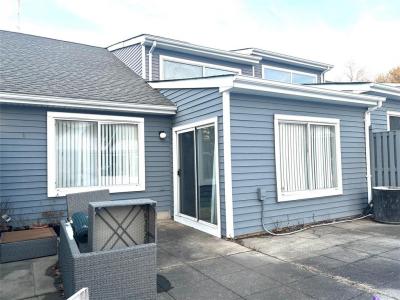 777 Spring Lake Drive, Middle Island, New York 817669, USA