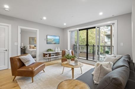 10 Everett , #305, Boston, Massachusetts 02128, USA