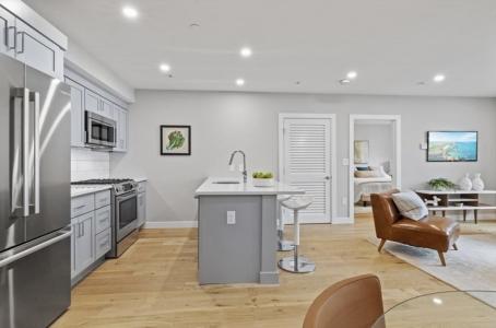10 Everett , #305, Boston, Massachusetts 02128, Stati Uniti