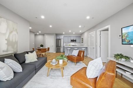 10 Everett , #305, Boston, Massachusetts 02128, Stati Uniti