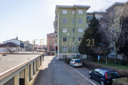 Via Manzoni, Bareggio, Lombardia 20010, Italy