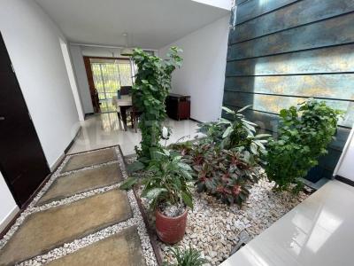 Cali, Valle del Cauca 00001, Colombia