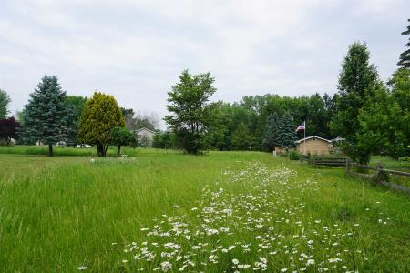 709 Robin Street, New London, Wisconsin 54981, USA
