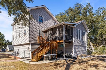 158 NW 4th Street, Oak Island, 노스 캐롤라이나 28465, 미국