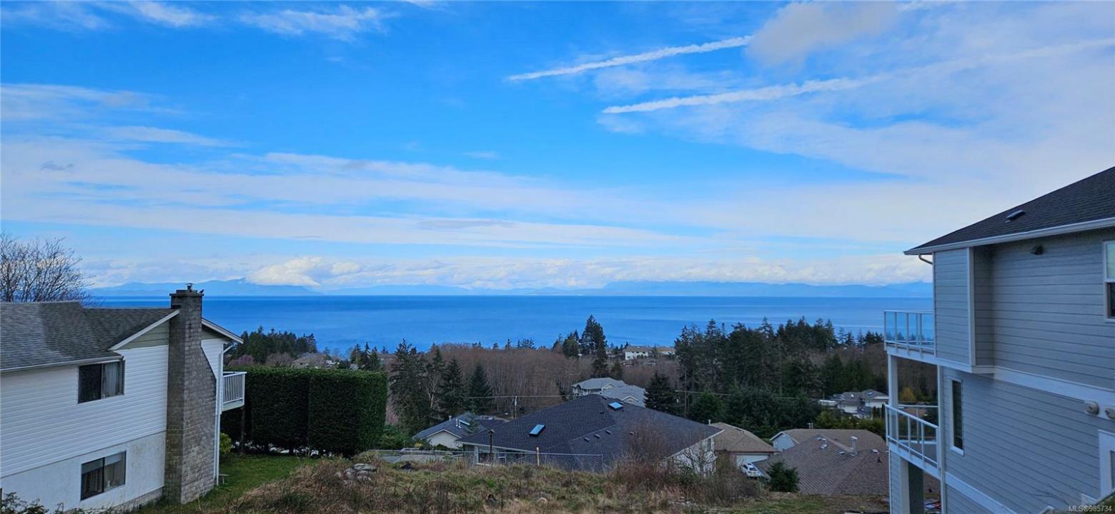 5230 LAGUNA WAY, Nanaimo, British Columbia V9T 5L7, Canada