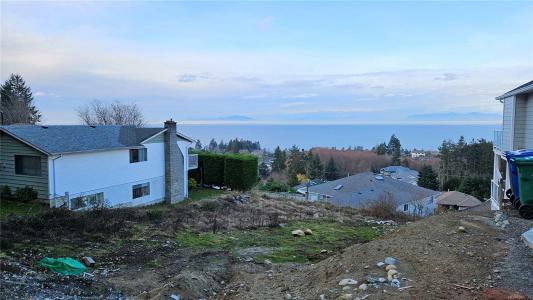 5230 LAGUNA WAY, Nanaimo, British Columbia V9T 5L7, Canada