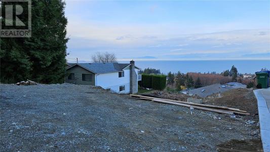 5230 LAGUNA WAY, Nanaimo, קולומביה הבריטית V9T 5L7, קנדה 