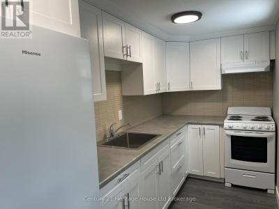 2 ELGIN STREET WEST, Norwich (norwich Town), Ontario N0J 1P0, Canada