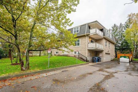 101 WESTMOUNT RD, Waterloo, Ontario N2L 5G5, Canada