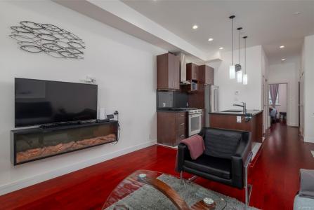 10 CHAPEL ST, Nanaimo, كولومبيا البريطانية V9R 5H2, كندا 